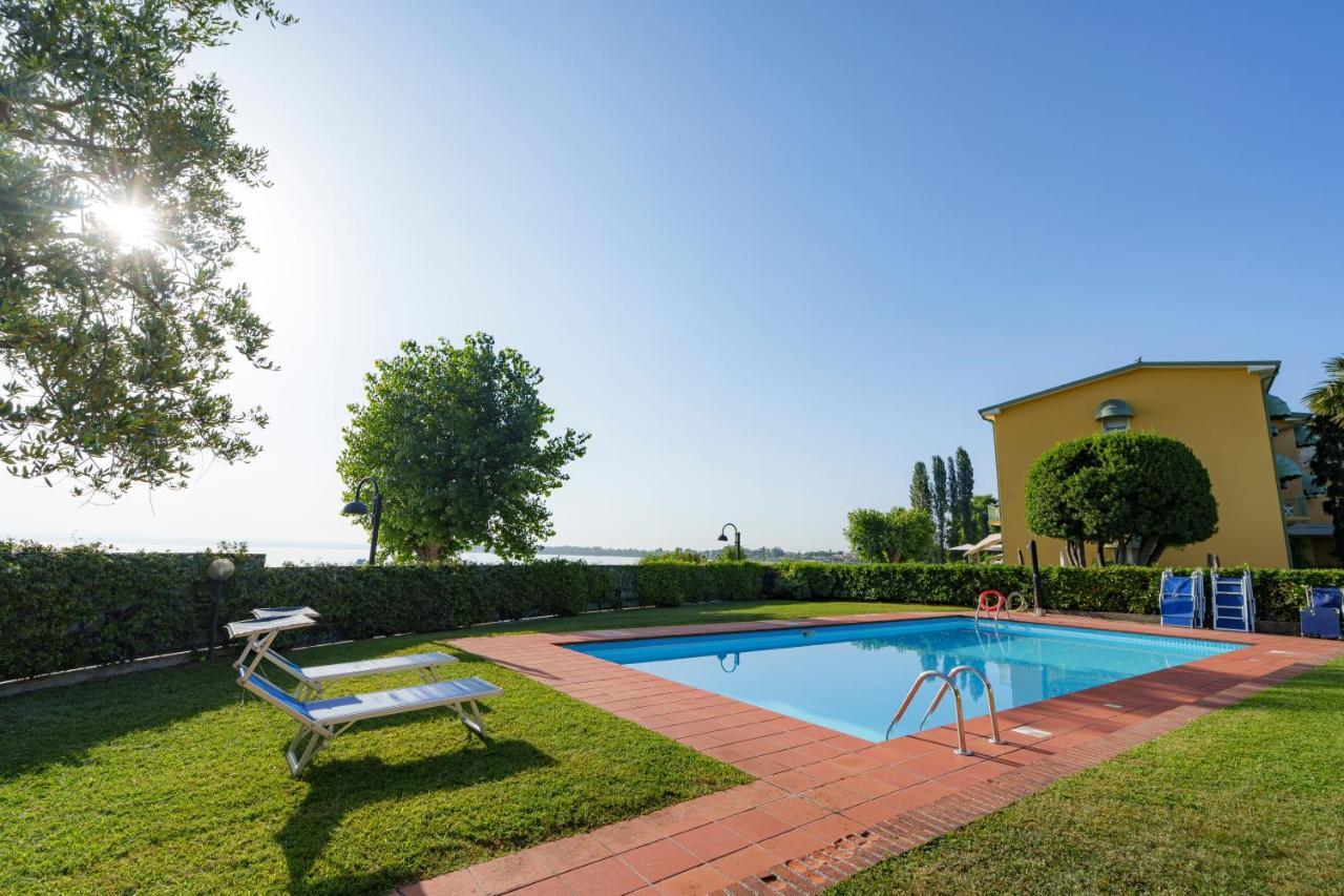 Lake Apartment Primea Sirmione Exterior foto